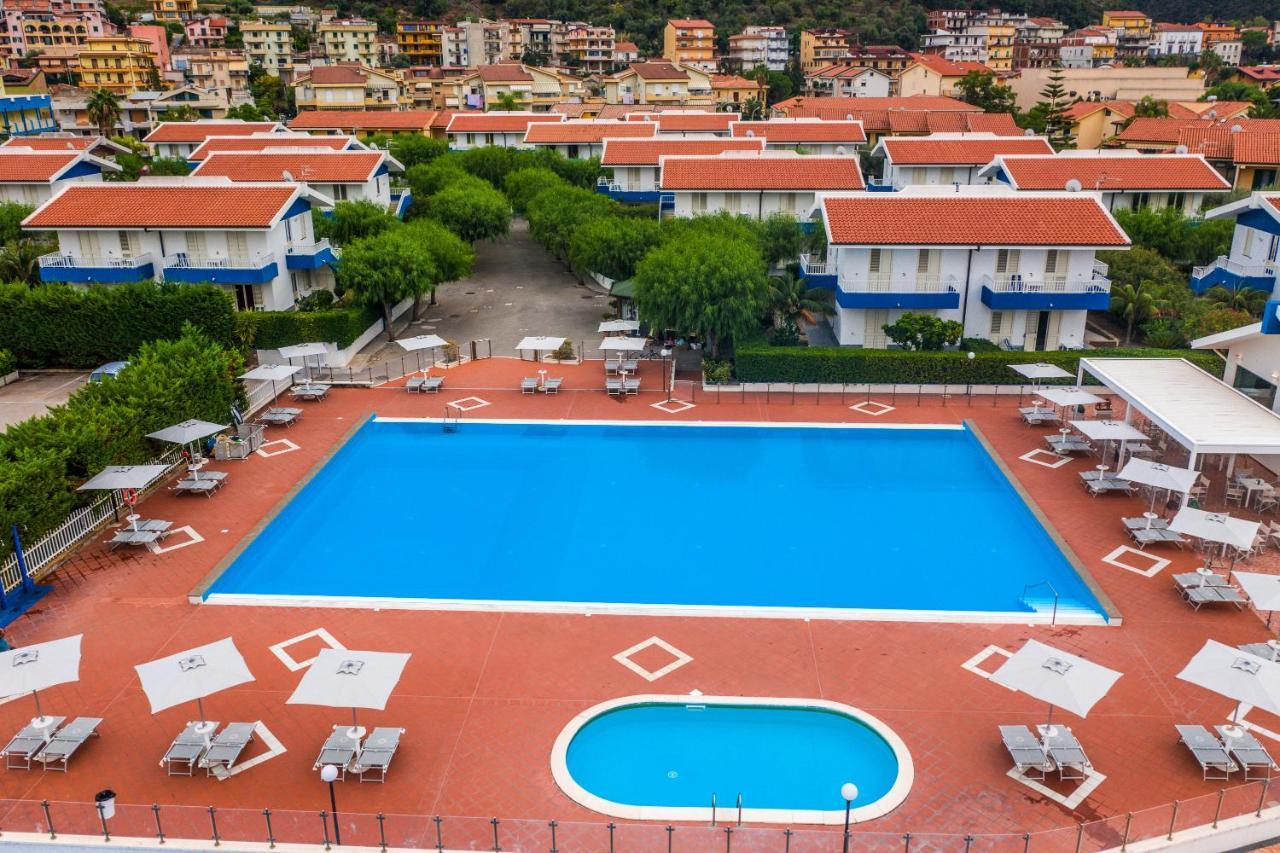Riviera Del Sole Hotel Resort Spa Piraino Exterior photo