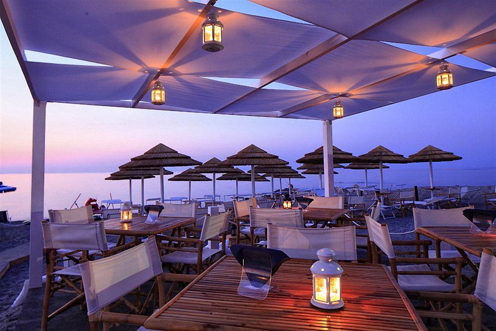 Riviera Del Sole Hotel Resort Spa Piraino Exterior photo