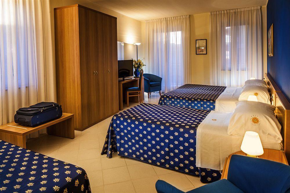 Riviera Del Sole Hotel Resort Spa Piraino Exterior photo