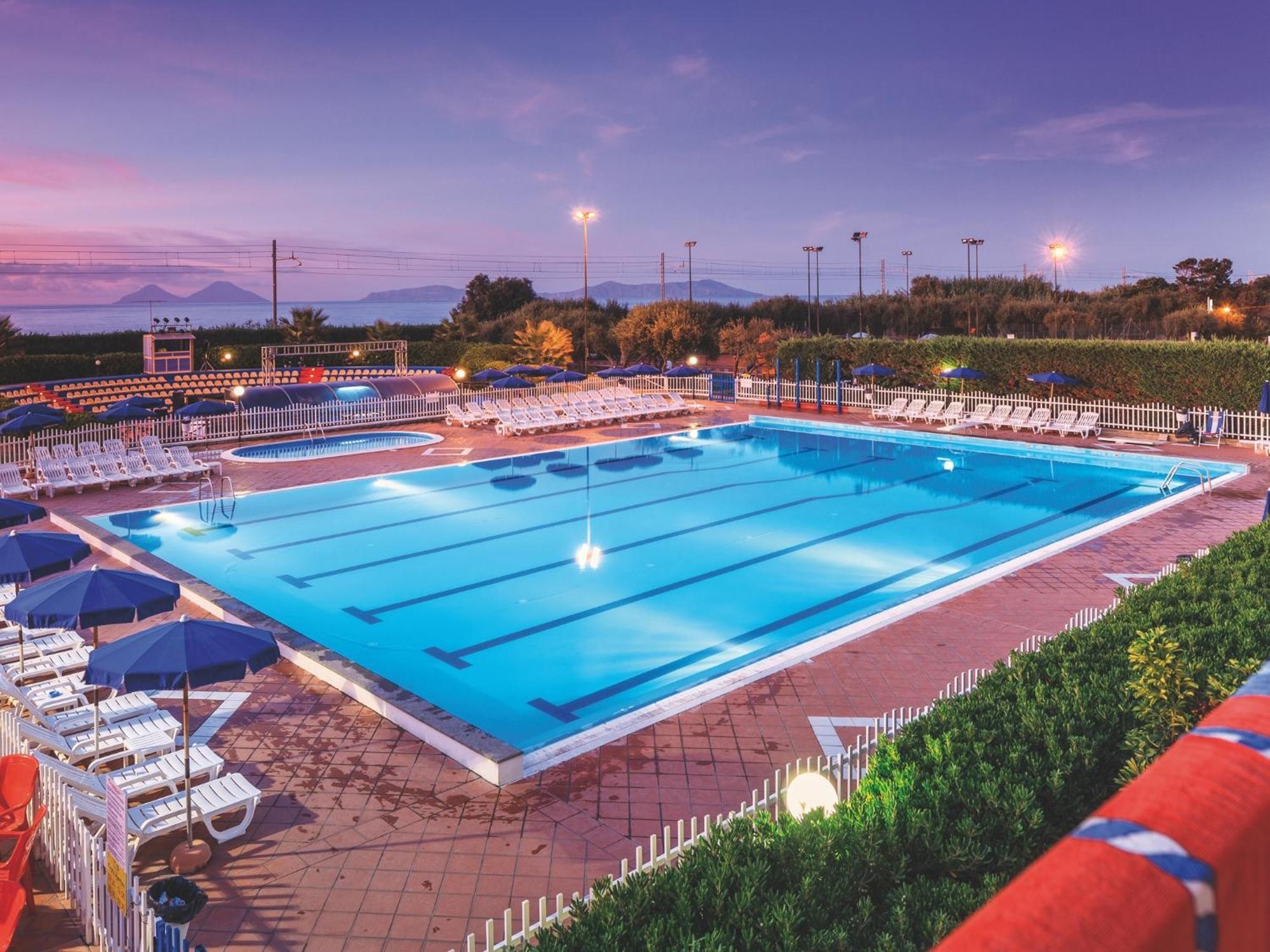 Riviera Del Sole Hotel Resort Spa Piraino Exterior photo