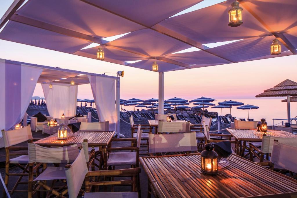 Riviera Del Sole Hotel Resort Spa Piraino Exterior photo