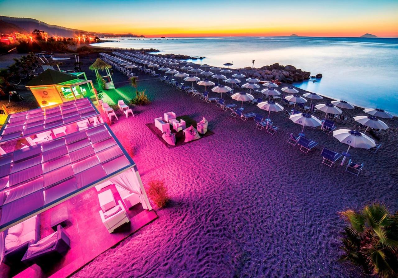 Riviera Del Sole Hotel Resort Spa Piraino Exterior photo